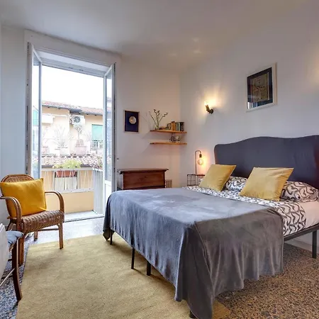 Apartment Studio With Elevator Near The Old Bridge *